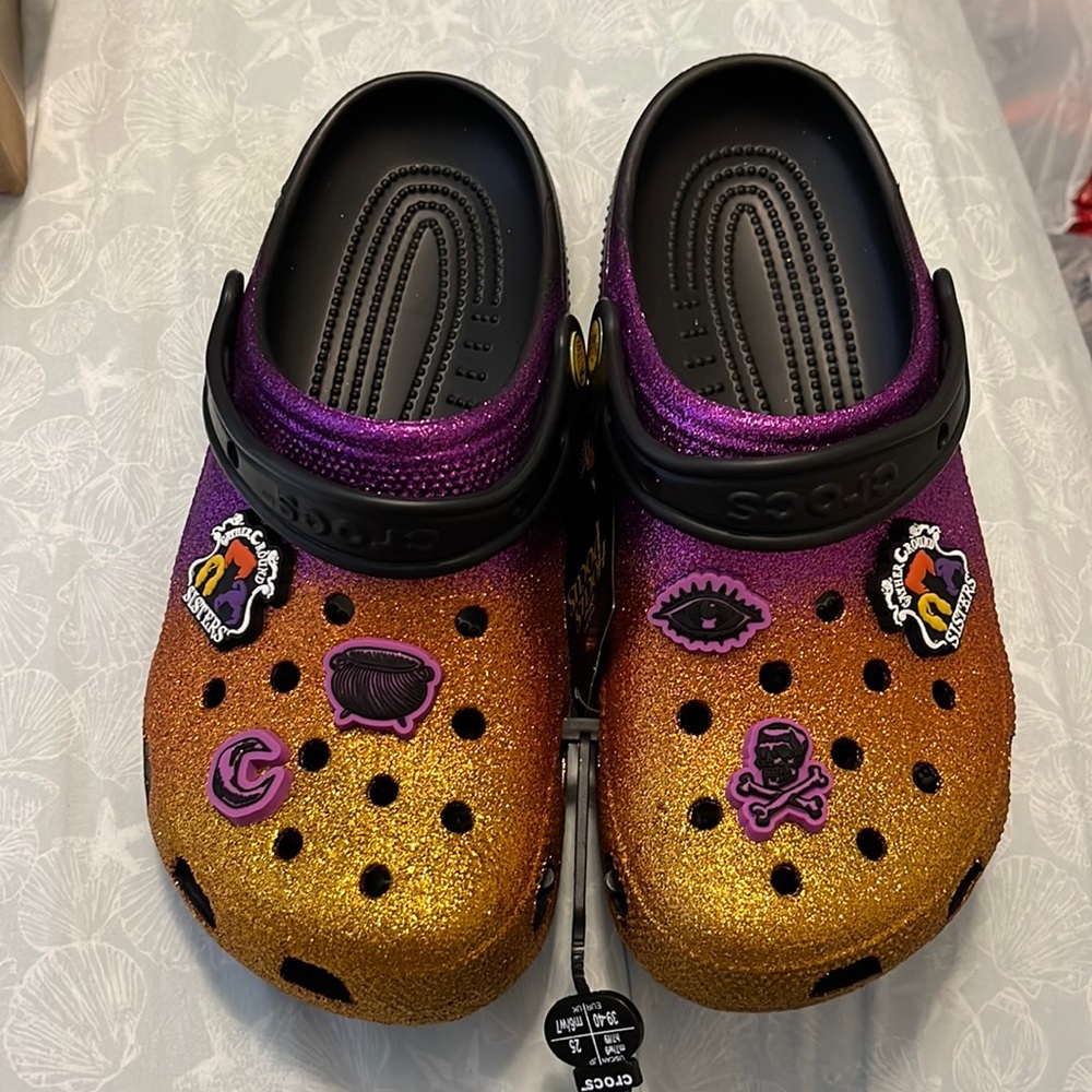 Hocus Pocus Crocs NWT